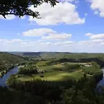 Zecamping 3 Chiens Acceptes Piscine Chauffee A Flanc De Colline