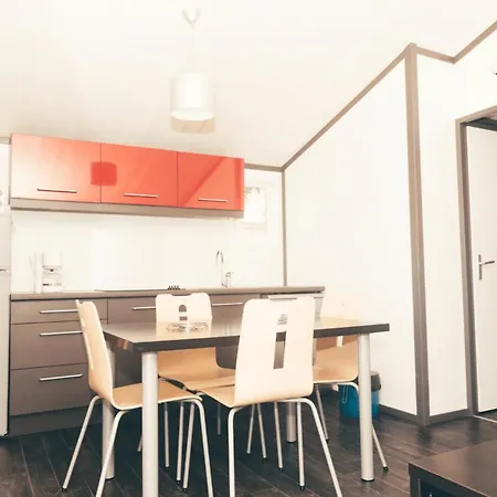 Zecamping 3 Chiens Acceptes Piscine Chauffee A Flanc De Colline *