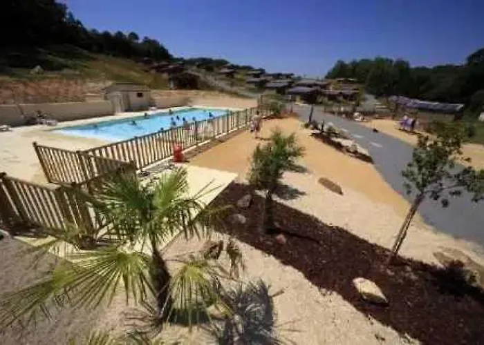 3 Etoiles - Piscine - Eebbie Alpehytte