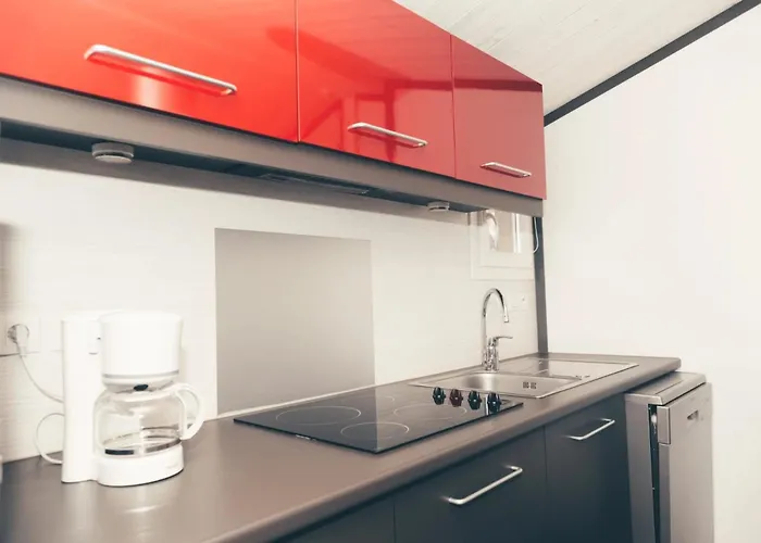 3 Etoiles - Piscine - Eebbie Cazals (Lot)